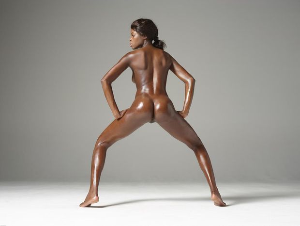 Simone Ebony Teen Ultra HD Pics