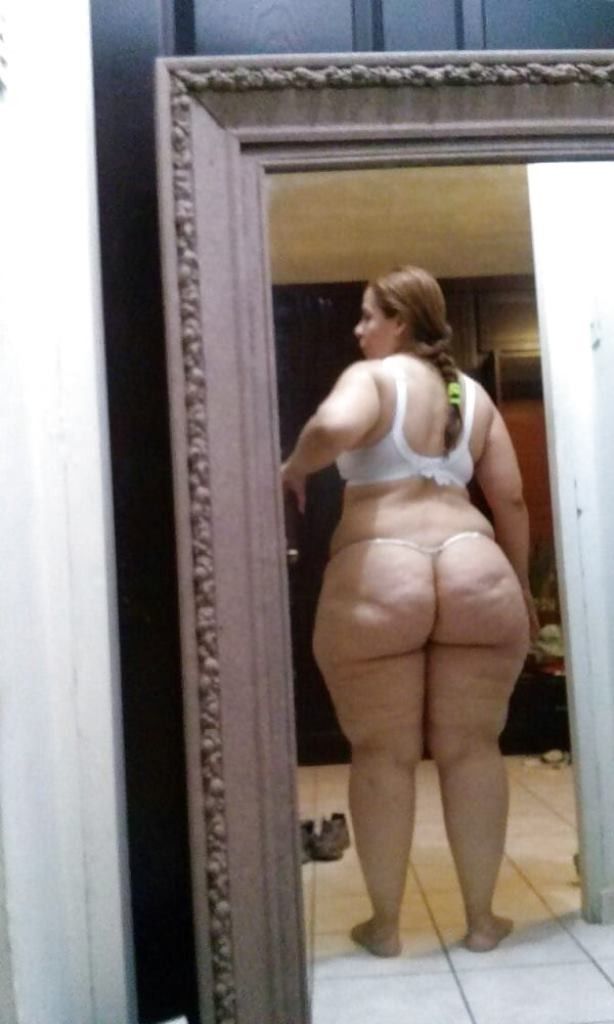 Latina Mega Culo 2