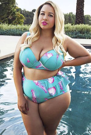 Chubby blonde in swimsuit