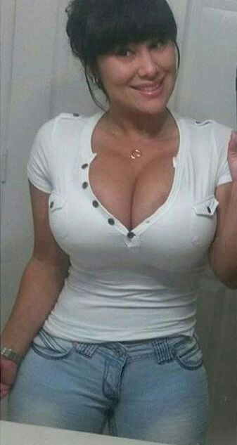 Deep cleavage