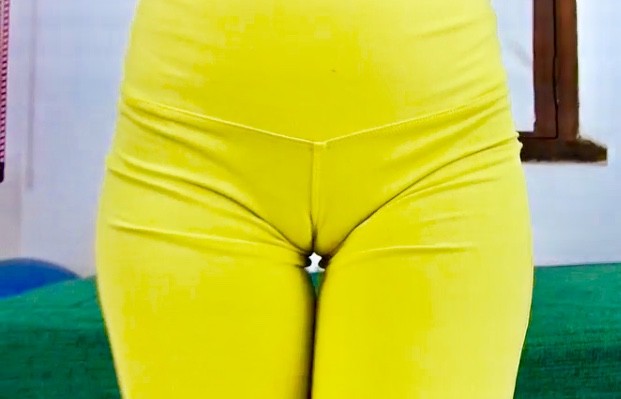 Rachel’s swollen cameltoe