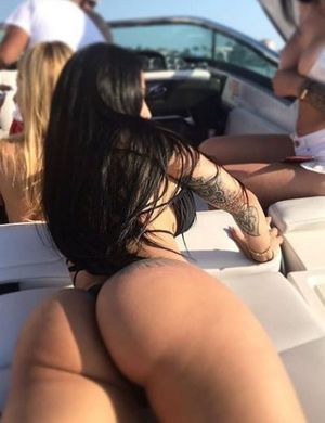 Sexy Latina with a Nice Ass