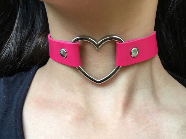 I love those collar