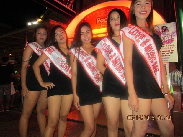 Angeles City Philippines Pinay Asian Bargirls In Sexy Short Dresses