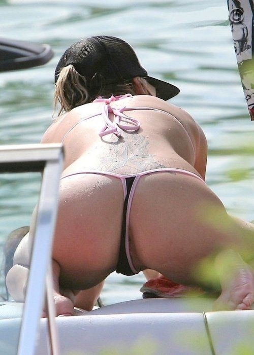 nice pussy peek