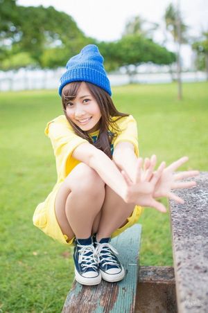 Sexy 19 Year Old Japanese Upskirt Beauty In Sneakers