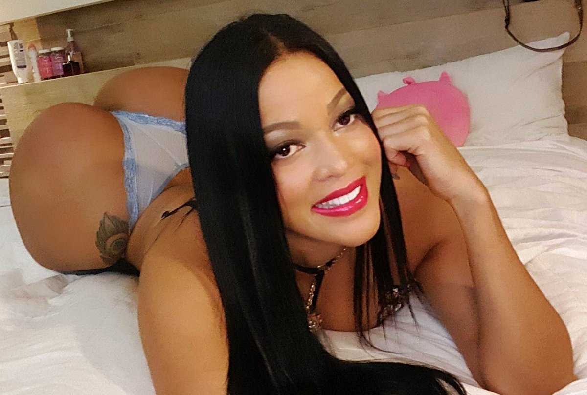 Jessie J ass