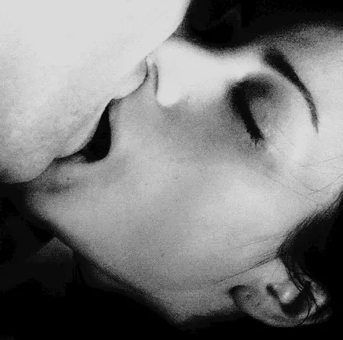 sexy kiss