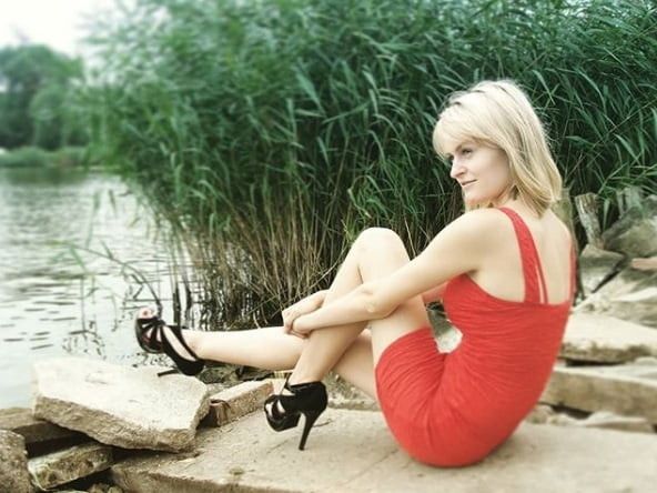 Blonde babe in red mini dress and fancy heels
