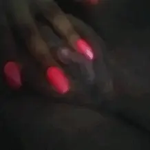 Pretty hands playing with pretty pussy