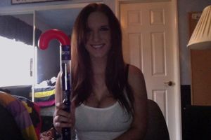 Jamie Koedatich has cleavage amatuer niña mujer mayor muestra su breast implants maravilloso escote with beautiful smile - SGB