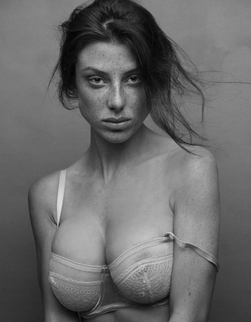 AMANDA TUTSCHEK