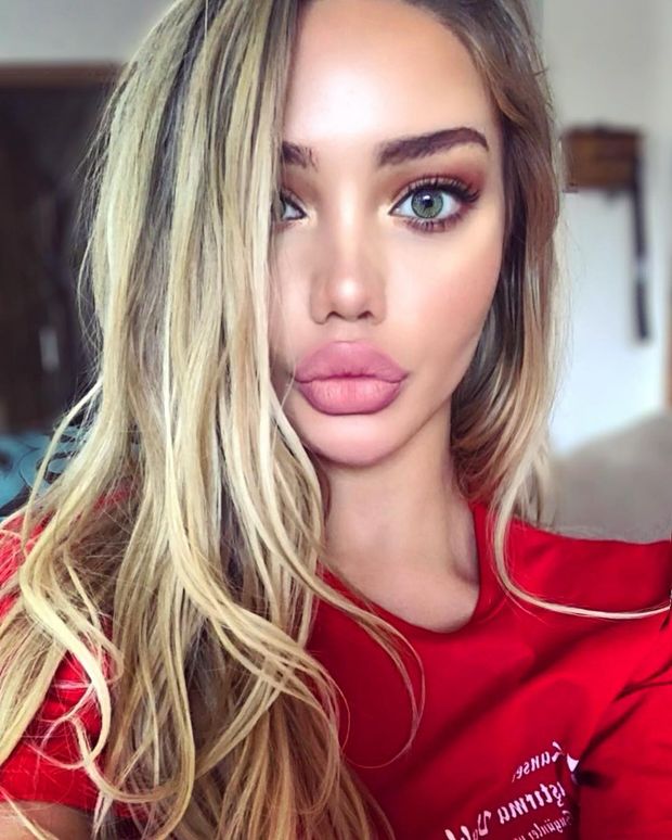 Perfect face with perfect lips & eyes amberrhoneyy