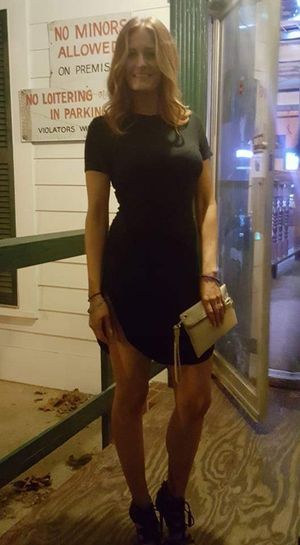 met this waitress yesterday. GREAT in the sack!