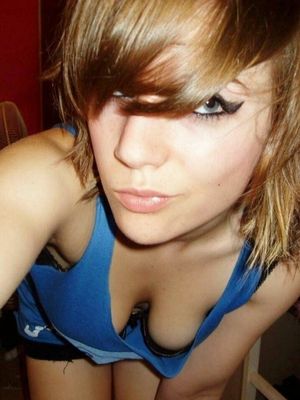 Sexy downblouse selfie