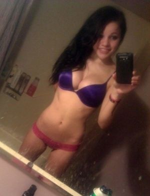 cutest teen NN selfie