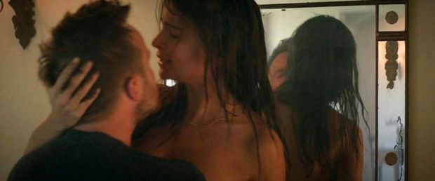Emily Ratajkowski Sex Scene from ‘Welcome Home’