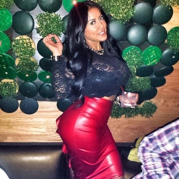 Party Slut Moon Fish makes men give chase in see through mesh clothes wanita bodoh melengkung di pakaian slutty milf belaka - SGB sthu