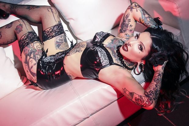 Tattooed alternative slut