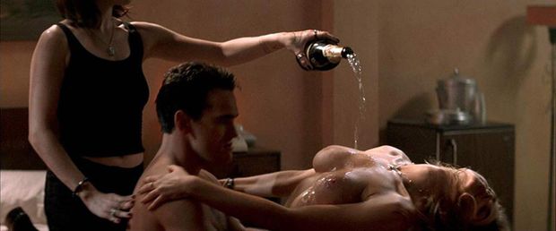 Neve Campbell & Denise Richards Threesome Scene from ‘Wild Things’