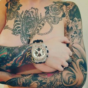 Common everyday Pareidolia Suicide Covers Her Gothic Tit