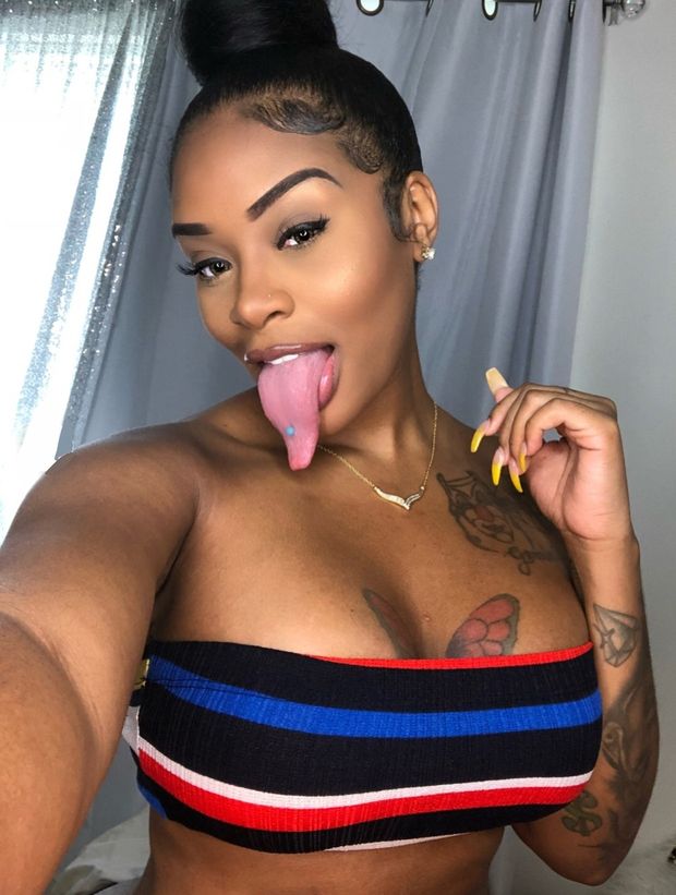 Amazing black woman with great tongue