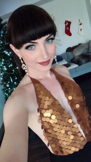 Stunning Tranny Natalie Mars