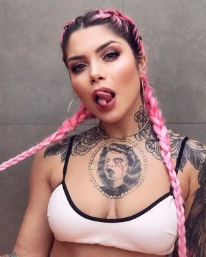 Gram Slut split Toung