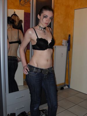 cute german gothic amateur slut ready for party