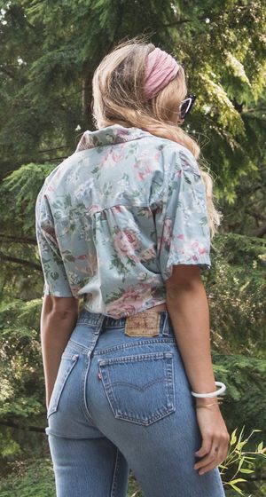 Tight Ass In Levi’s Jeans