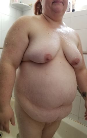 BBW dripping wet in the shower