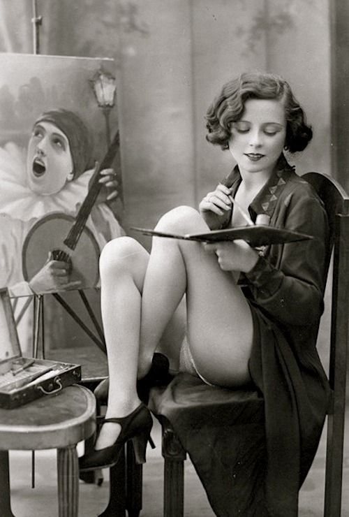 L’artiste, French postcard, 1925