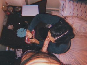 Multitask girlfriend