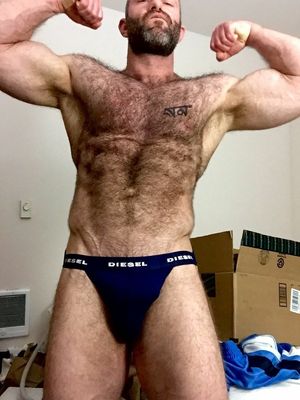 WOOF! Every inch of this Stuff Daddy is FURfect!!