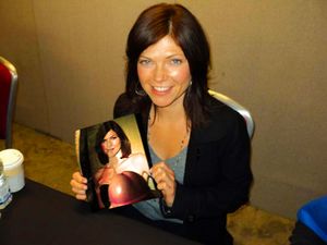 Nicole DeBoer Showing Cum Tribute Fake