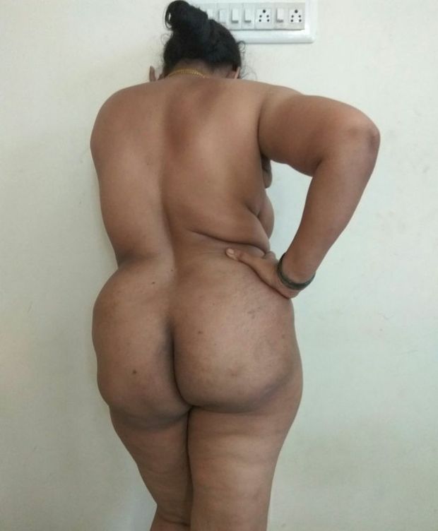 Mature Indian Aunty Ass