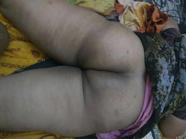 Mature Indian Aunty Ass