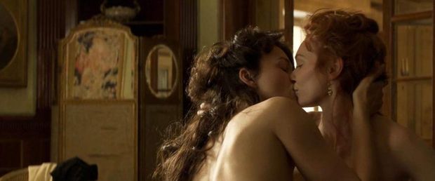 Eleanor Tomlinson & Keira Knightley Lesbian Sex in ‘Colette’