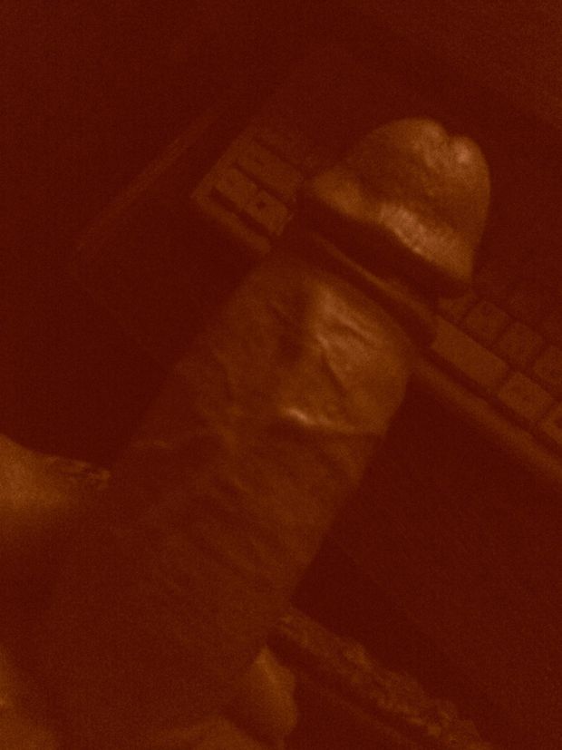He's growth so hard, veins is pumpin' mmm