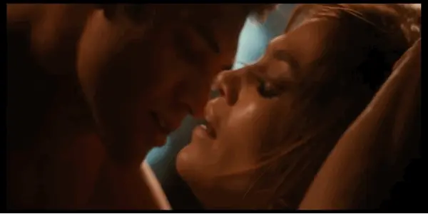Jennifer Lopez can’t resist