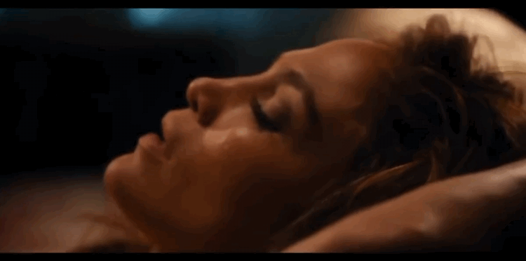 Jennifer Lopez loves your tongue technique