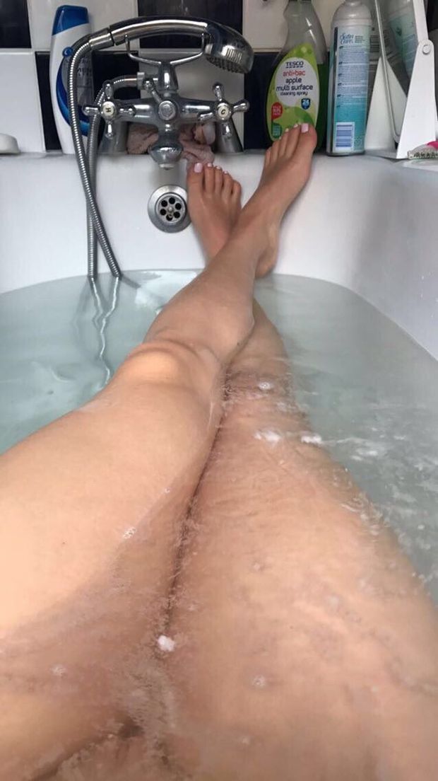 pussy and sexy legs barefoot in the bath