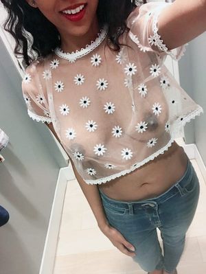 desi woman in see through top showing her tits