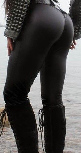 Sexy heavy metal super model ass to expose Abraxas Secundus gotiskt ˈfekənˌdāt läder sexigt slampa emerson snäva byxor - SGBb