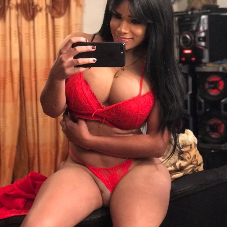 Thic Mama Tracie L Andrews With Huge Tits