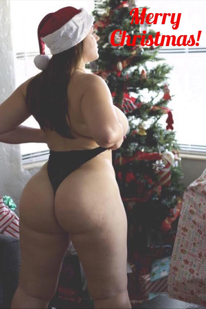 Christmas PAWGs are the Best!