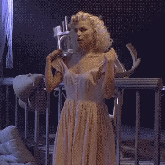 Sherilyn Fenn