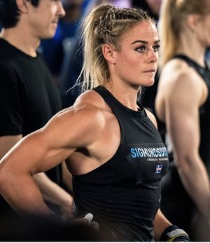 Sara Sigmundsdóttir thinks about domination