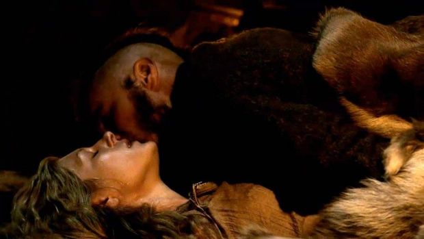 Katheryn Winnick Sex Scene from ‘Vikings’
