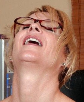 MILF Roxy’s O-Face